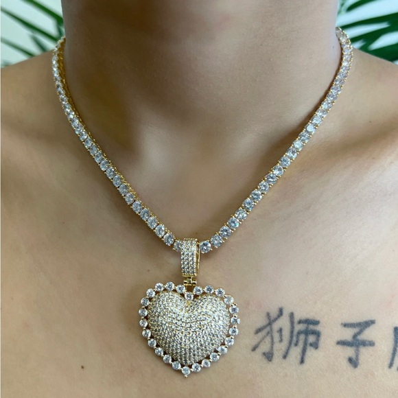 Gold tennis  Heart Pendant Necklace 16inch - Picture 2 of 2